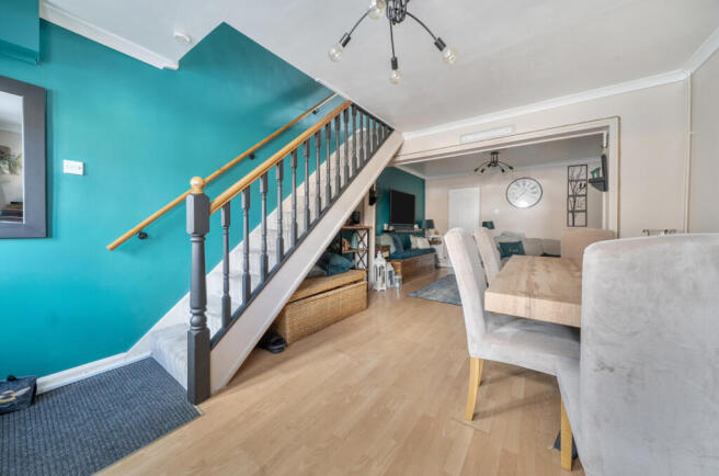 1436551-16-69cbe9...