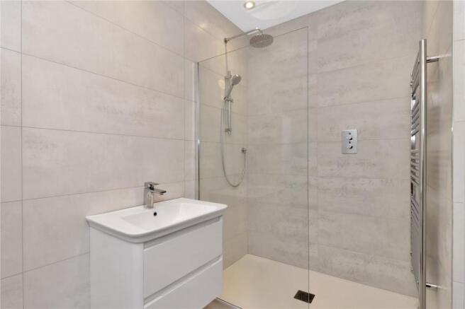 Ensuite To Bed 2(B)