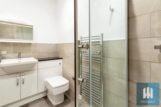 2 bed Apartment to rent Image 6
