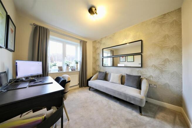 4 bed Detached for sale Image 10
