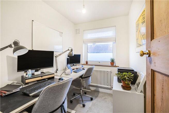 Bedroom/Study