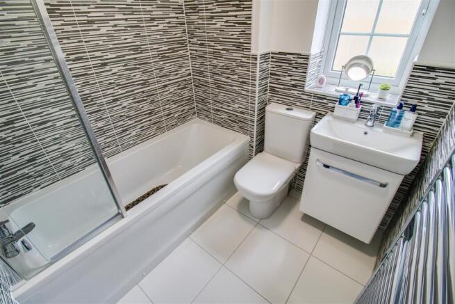 3 bed Town House for sale Image 8