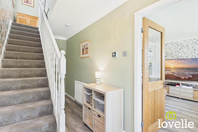 3 bed Semi-Detached for sale Image 3