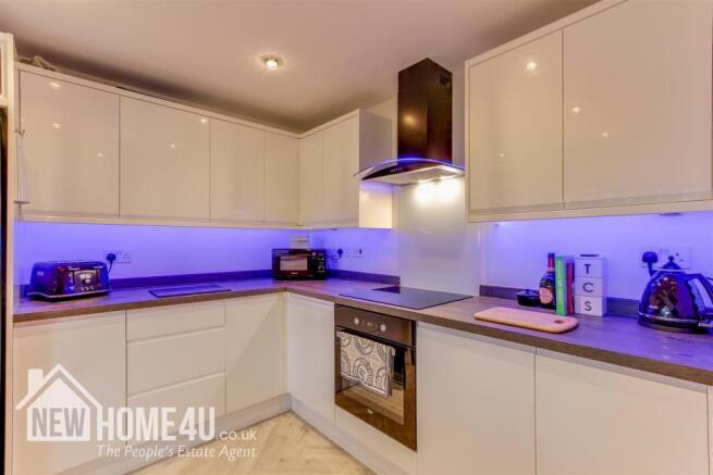 KITCHEN: