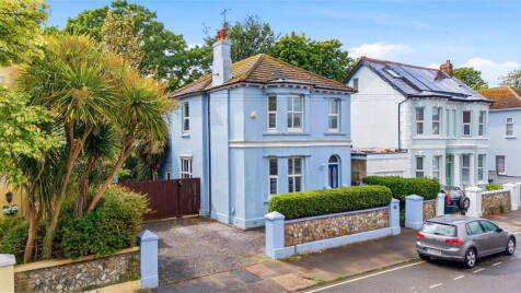 Madeira Avenue, Worthing, BN11 2AT