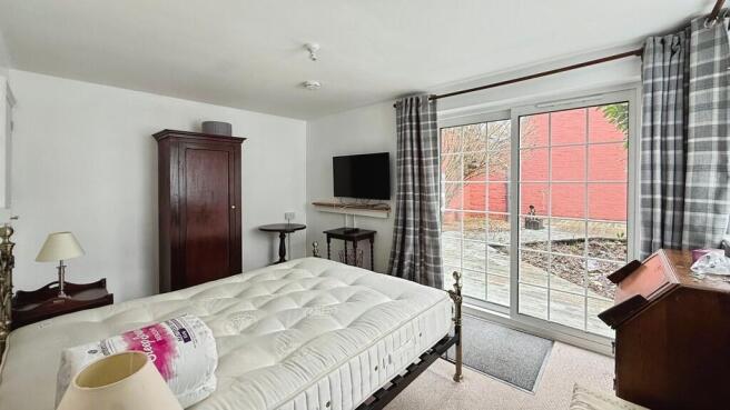 Private bedroom