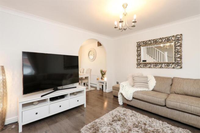 Living Room2.jpg