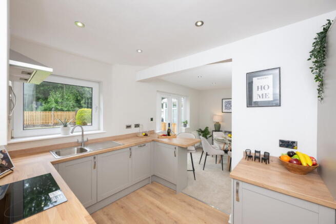 3 bed Semi-Detached for sale Image 10