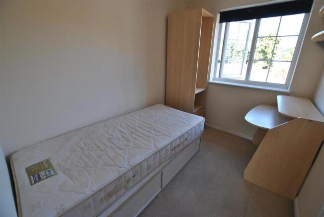 Bedroom 3.JPG