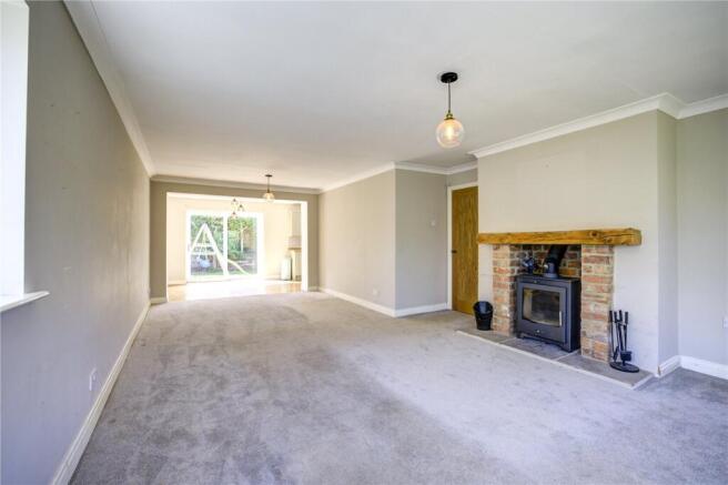 4 bed Detached for sale Image 8