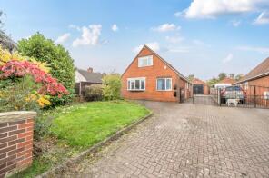 Crewe Cottage, Staple Road, Immingham DN40 3ER