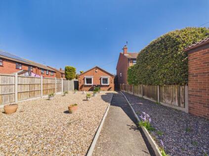 Lyons Close, Ruddington, NG11