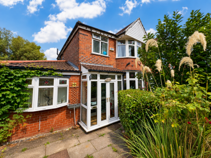 Chestnut Drive, Sale