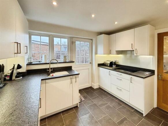 7e264ac2-Photo 201-8-26 2C 2012 2008 2019.jpg