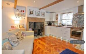 73 Holmgarth, Paris Road, Scholes, Holmfirth HD9 1SY