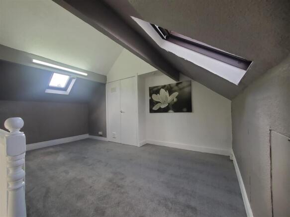 3 bed Terraced for sale Image 10