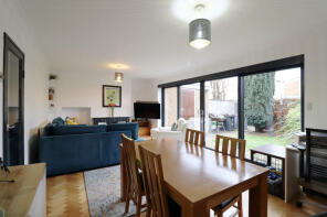 1, Springfield Walk, Orpington BR6 8DS