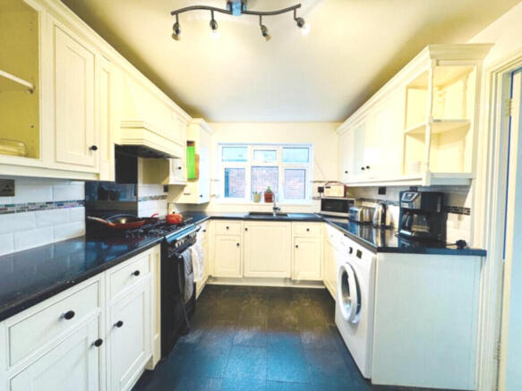 Roman Road, London, E6 photo 2