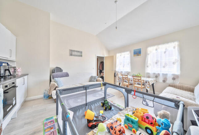 1429390-5-69ba74c...