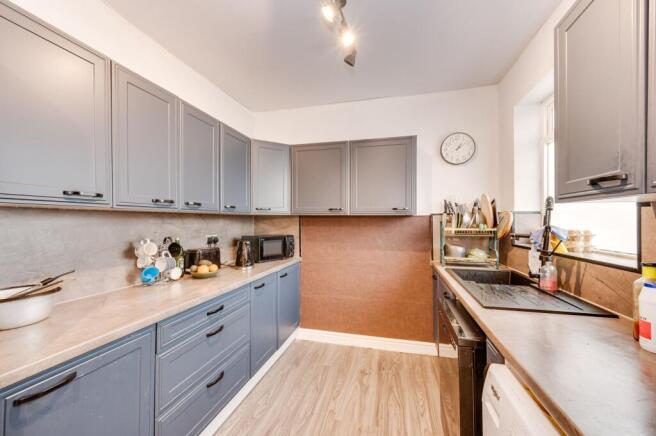 KITCHEN/DINER AND LOUNGE