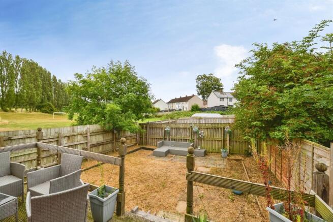 3 bed Semi-Detached for sale Image 11