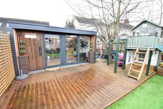 Garden Cabin Room
