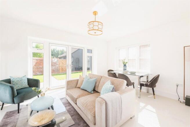 Brogan Place, Dinton, Aylesbury, Buckinghamshire, HP17 photo 4