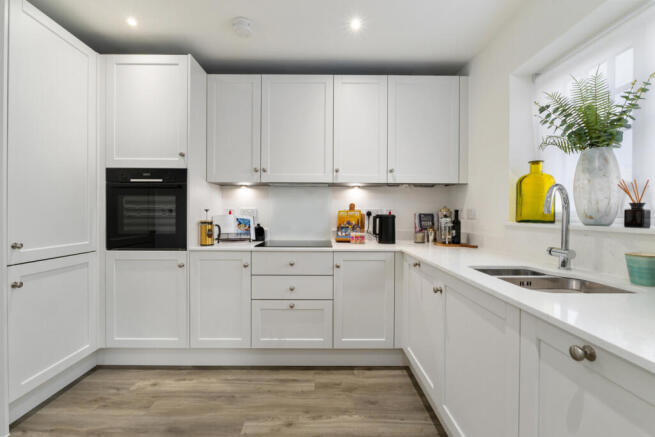 Brimstone Place, Little Dunmow, Essex, CM6 photo 4
