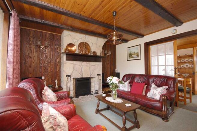 LIVING ROOM CONT