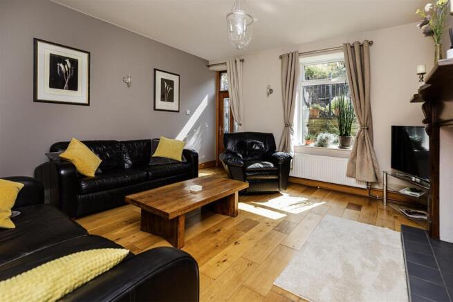 4 bed Terraced for sale Image 7