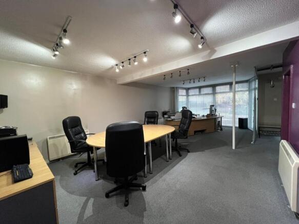 214 Station Road Addlestone.jpg