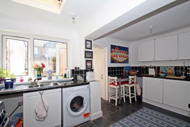 Kitchen / Breakfast 