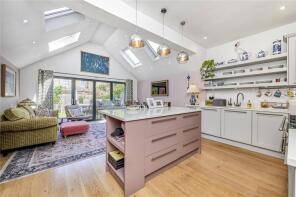 10, Hambledon Road, London SW18 5UB