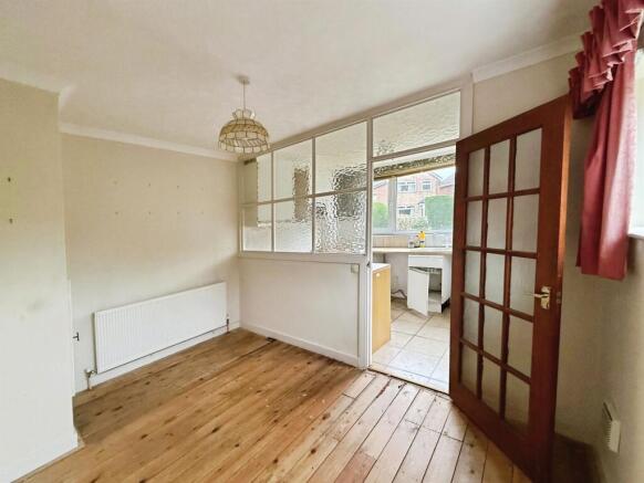3 bed Detached for sale Image 4