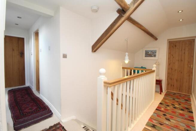 FIRST FLOOR LANDING