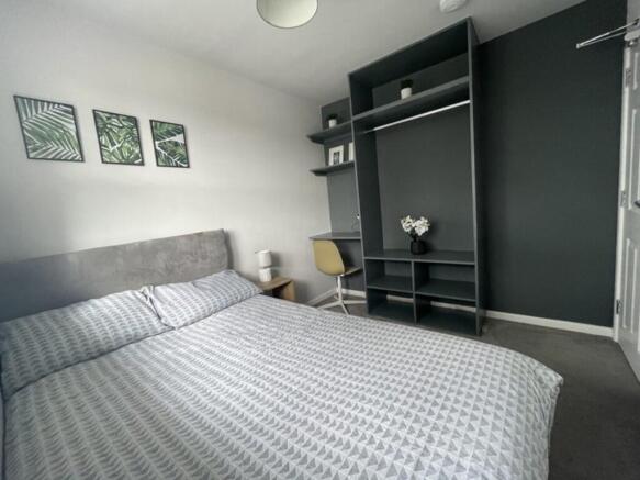 20 HC Bedroom 1