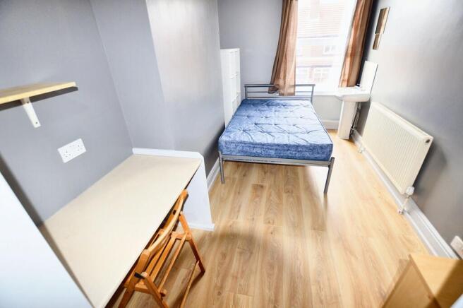 7 bed Not Specified to rent Image 8