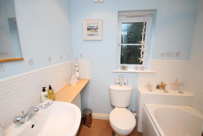 HOUSE BATHROOM/W.C.