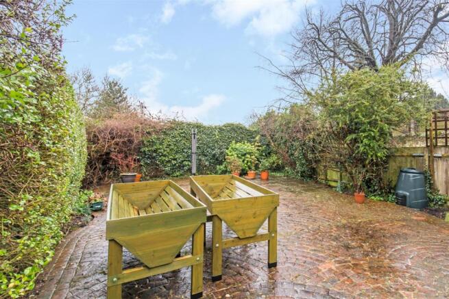 Garden 2.jpg