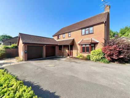 Ludlow Close, Frimley