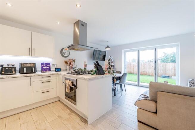 Kitchen/Dining Room