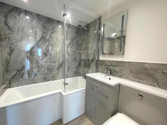 Bathroom.JPG