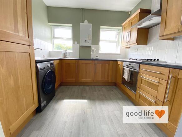 kitchenflat483chesterroad.jpg