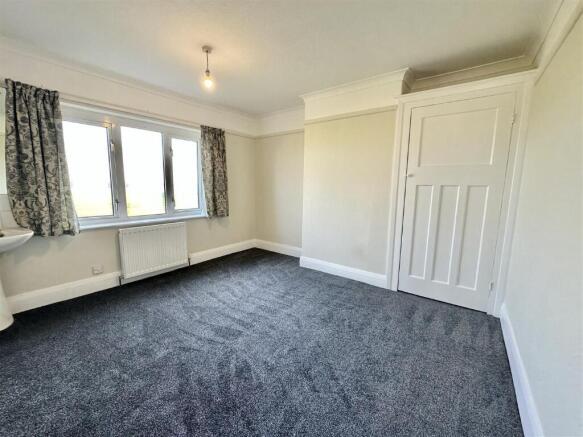 3 bed Semi-Detached to rent Image 7