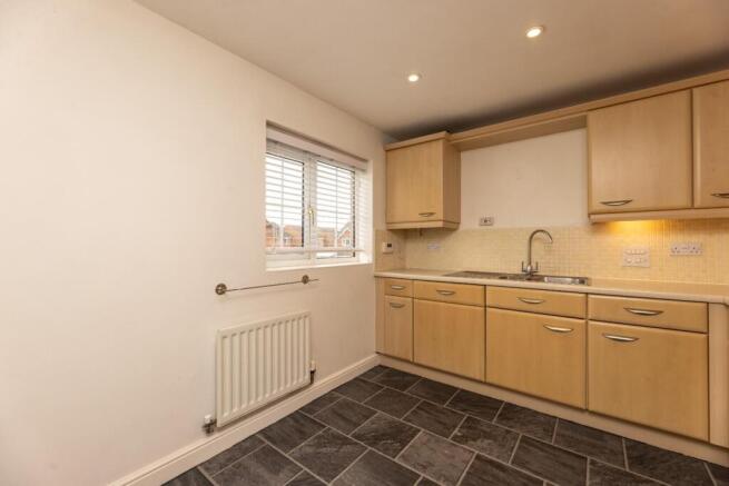 3 bed Town House for sale Image 8