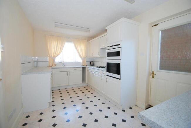 Kitchen A.JPG