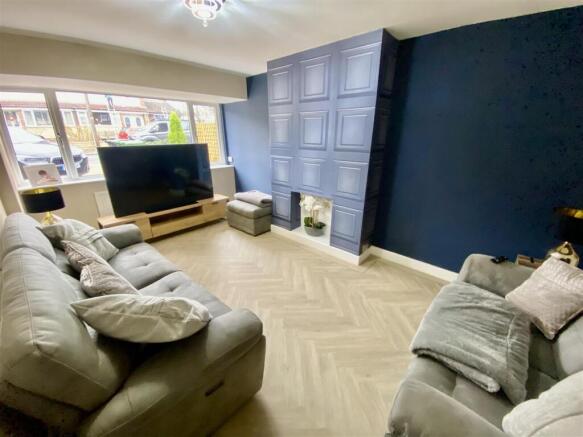 Bramleys Estate Agents - Greenside Mount - Mirfiel