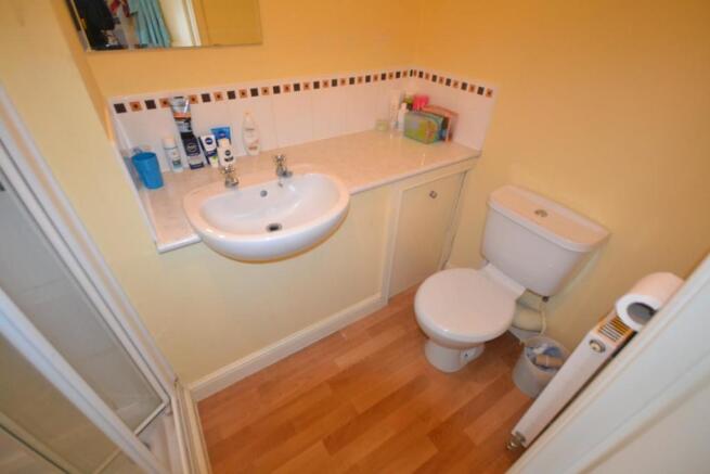 EN SUITE