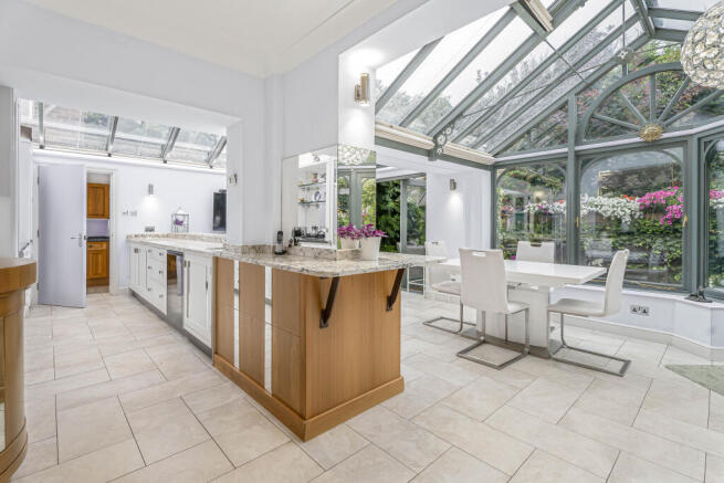 Kitchen/Breakfast Room