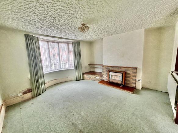 3 bed Semi-Detached for sale Image 4